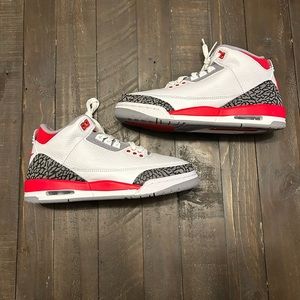 Air Jordan 3 Retro GS Size 7Y “Fire Red” Worn Once No Toe Creases Women’s 8.5